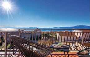 Nice Apartment In Kostrena With Jacuzzi